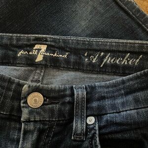7 For All Mankind Women’s Blue Jeans - low rise & boot cut